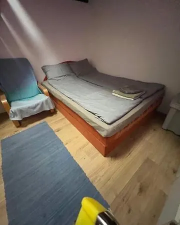 Downtown Apartment With Garden For 3 People Apartment *